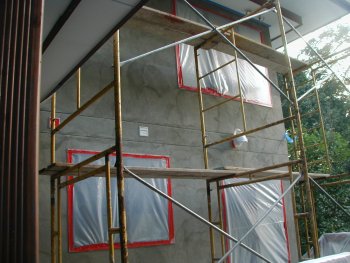 badly
              cracked stucco installation
