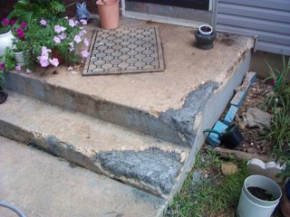 spalling
              concrete steps