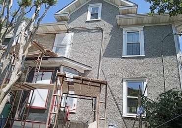Pebble dash stucco in Arlington, Virginia